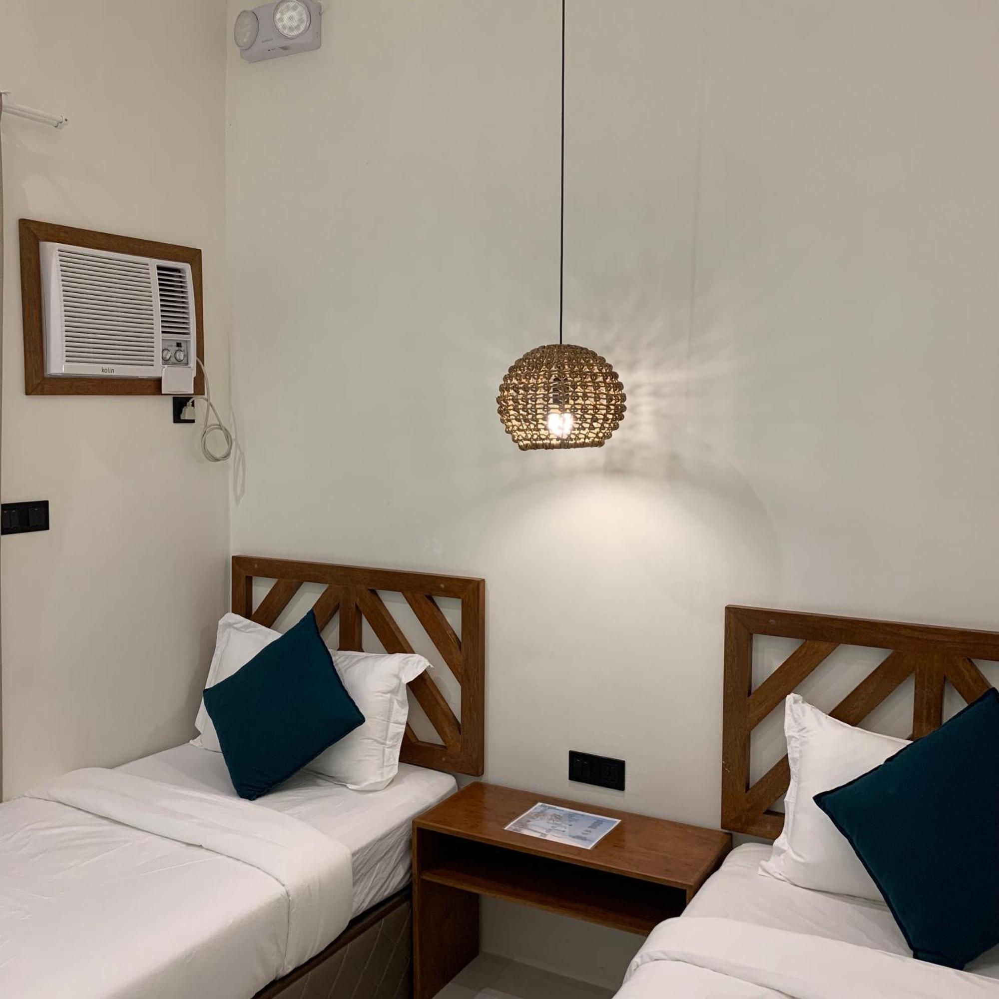 ג'נרל לונה Bahandi Hotel מראה חיצוני תמונה